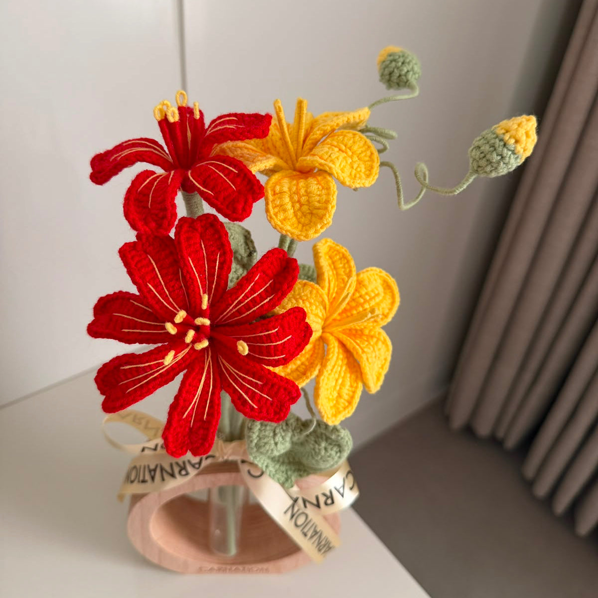Sunlit Vase Set
