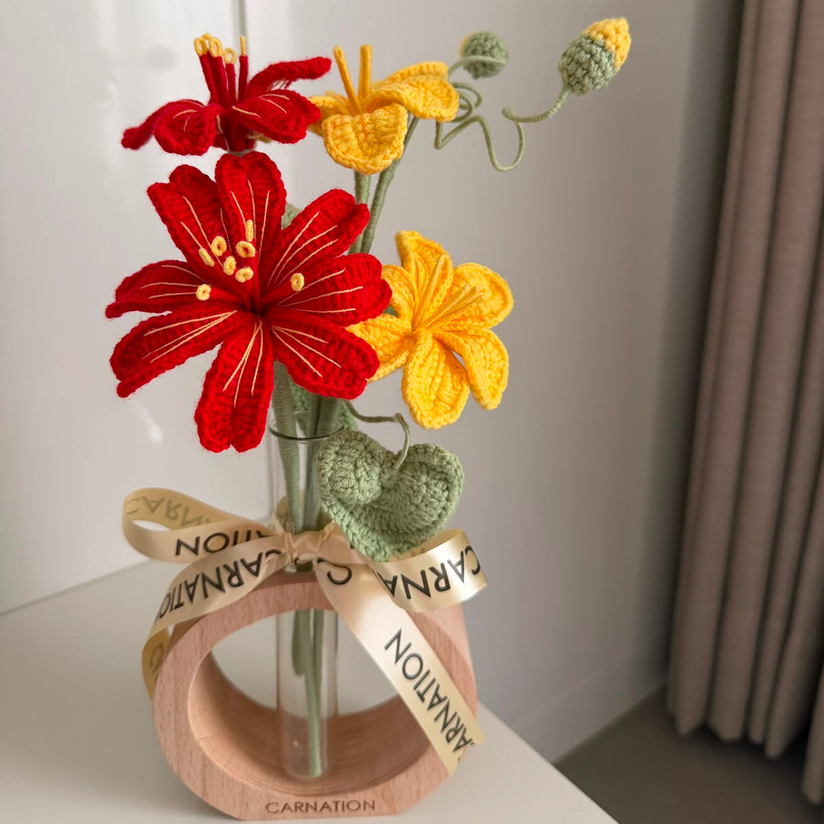 Sunlit Vase Set